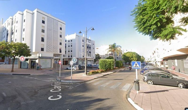 Foto 457a7f53-6be4-450b-b7fd-aff62a42ed62. Alquiler local comercial gran local comercial centro av carlos cano huerta nueva en Estepona