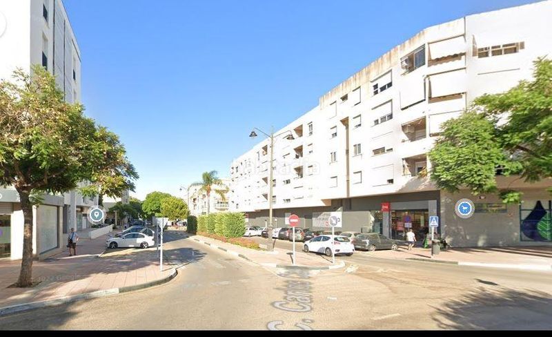 Foto 4f032894-2172-444f-870f-e836e44728b3. Alquiler local comercial gran local comercial centro av carlos cano huerta nueva en Estepona