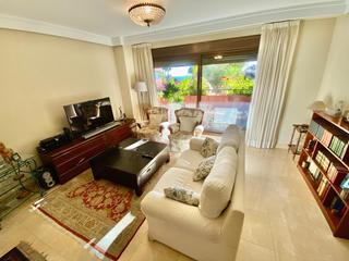 Appartement à Guadalmansa. Espectacular apartamento en urbanizacion de lujo, junto al mar