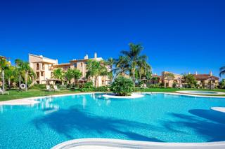 Apartamento en Benahavís pueblo. Fantástico apartamento en benahavis en planta baja