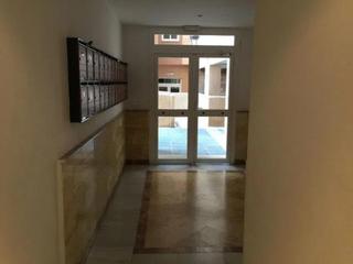 Apartamento en Sierra de Estepona - Avda. de Andalucía. Amplio apartamento en el centro de estepona cerca de todos los s