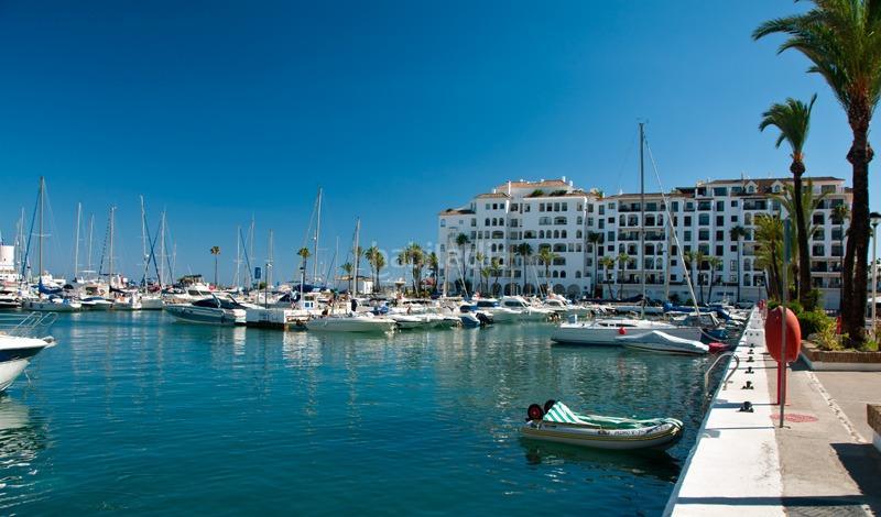 Foto 1ba6b0fa-8822-4db3-90ee-db4e685631c1. Apartament amb calefacció aparcament a Puerto de la Duquesa Manilva