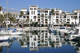 Apartament a Puerto de la Duquesa. Hermoso apartamento junto al puerto de la duquesa
