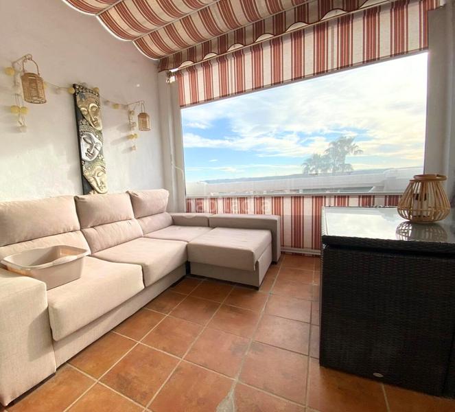 Foto 21d47144-f06a-4757-bfeb-249f991a4b6b. Casa adossada amb aparcament piscina a Manilva pueblo Manilva