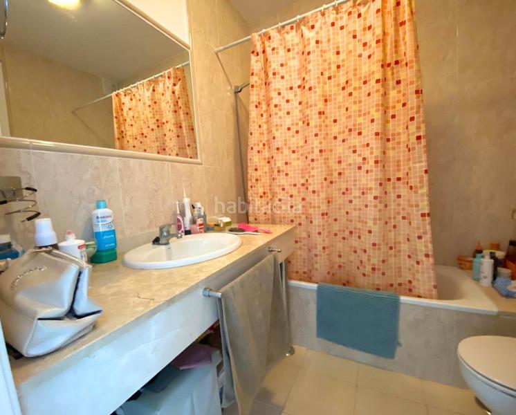 Foto 58e6bf5c-a70b-4ac1-a134-eb16536c2557. Casa adossada amb aparcament piscina a Manilva pueblo Manilva