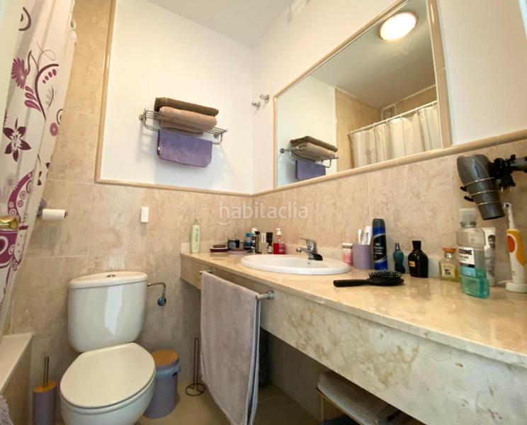 Foto ae2a812e-a91c-4f53-9b4d-1c79e28fd3b1. Casa adossada amb aparcament piscina a Manilva pueblo Manilva