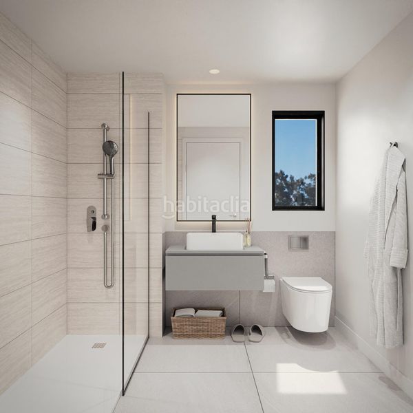 Foto b7b2d5a5-4bcd-471c-88be-4da83428d3f6. Apartament amb calefacció aparcament piscina a Alto de los Monteros Marbella