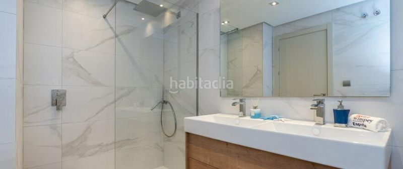Foto 6fbba907-875a-4e68-be51-d317f1d664b6. Àtic amb calefacció aparcament piscina a La Cala Golf - Lagar Martell Mijas