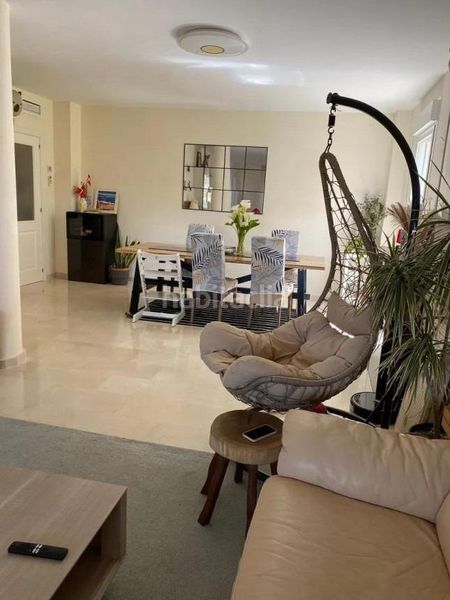 Foto ff168766-4dad-40e7-9cf0-627cf5a3700e. Apartament amb aparcament piscina a Alcorrín Manilva
