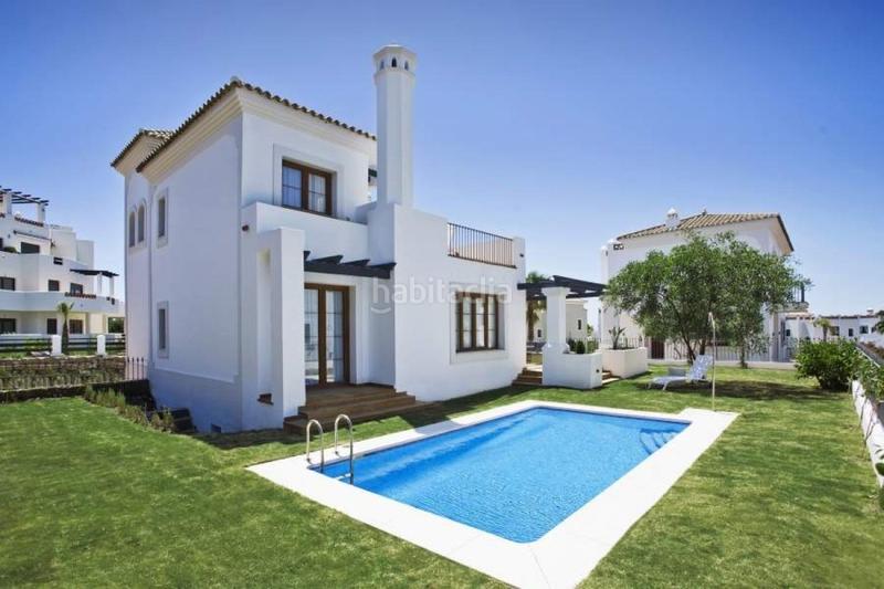 Foto b5cb5bf7-241a-4759-ae8d-3a989c233462. Chalet mar, golf y montaña en una villa familiar de lujo en Estepona