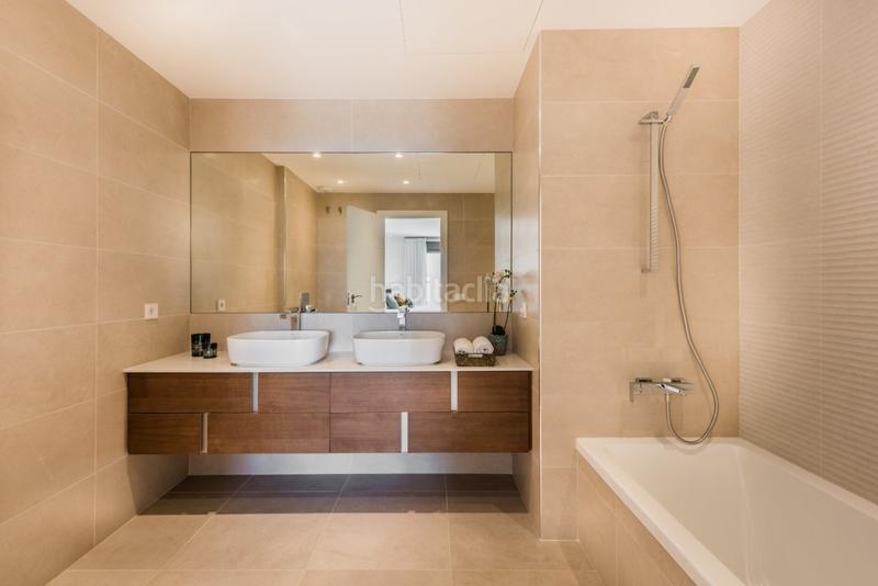 Foto 830e86af-d6bf-4953-9d7e-946f8e5ea167. Appartamento con riscaldamento parcheggio piscina in Estepona