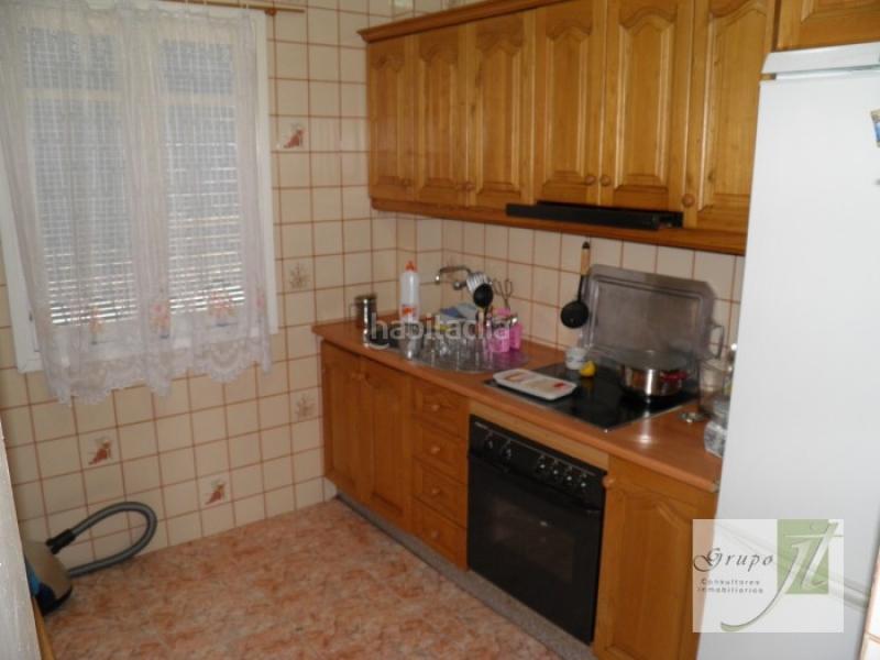 Foto 97809c6f-2adc-423c-9fa7-72b88f2c0cd0. Pis a puerto de Estepona Estepona