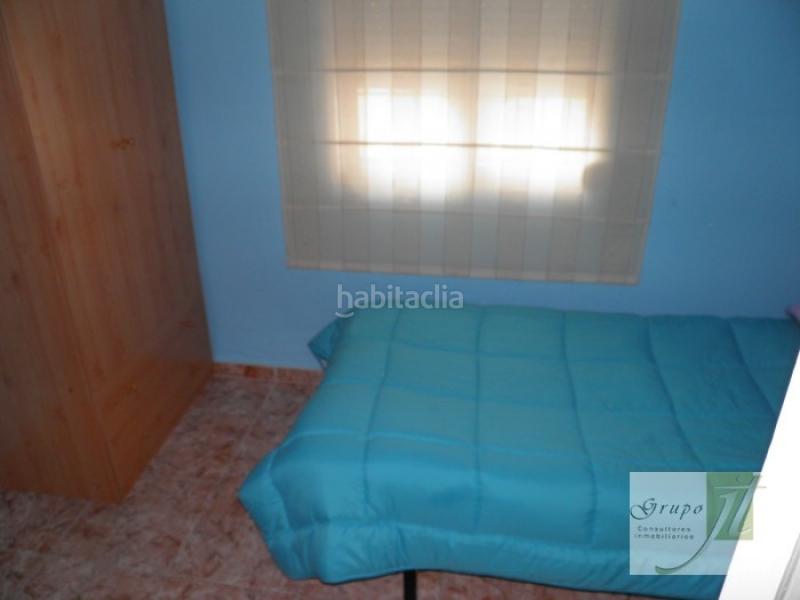 Foto f12b8d69-7486-47ad-b5af-f28456372588. Pis a puerto de Estepona Estepona