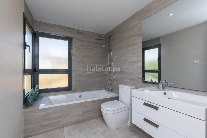 Foto 3efaa5f3-81bc-43d8-a537-c70548740672. Dachwohnung mit heizung parking pool in Huerta Nueva Estepona