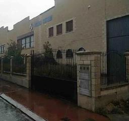 Bâtiment à usage industriel à Oyón / Oion. Nave en venta en oyon