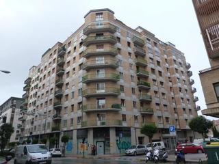 Local commercial à Burlada