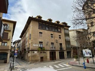 Pis en Estella / Lizarra. Piso en venta en san miguel