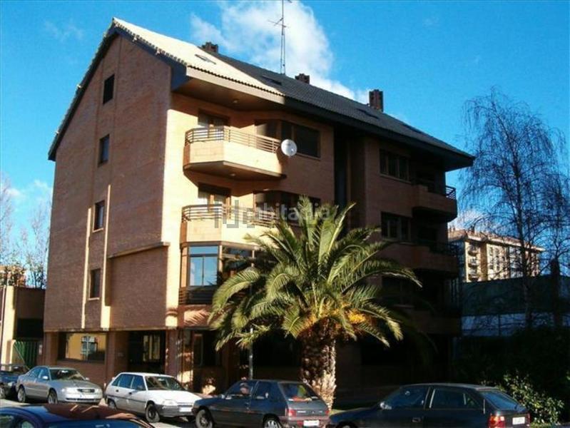 Foto 4f054aa0-8c1e-4607-b341-195a91d8f34e. Dúplex amb calefacció aparcament a San Adrián Logroño