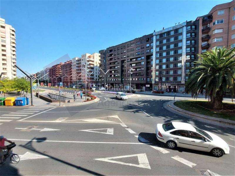 Foto 9bf4661a-47f7-4c96-b0e3-db8ba8b8dcd8. Affitto ufficio con riscaldamento parcheggio in Oeste Logroño