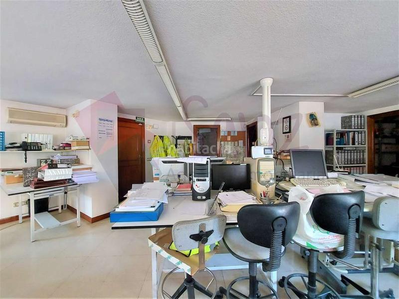 Foto 56d813f6-7bc6-49fc-961b-360c6c1ff481. Rent office space with heating parking in Oeste Logroño