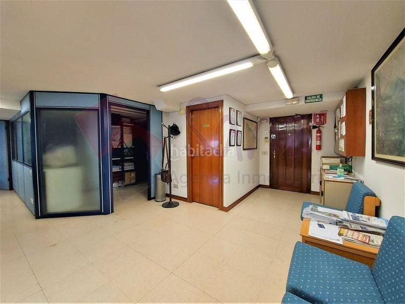 Foto 61d42af6-0bf8-45e5-aa1b-587f9f9b8d78. Rent office space with heating parking in Oeste Logroño