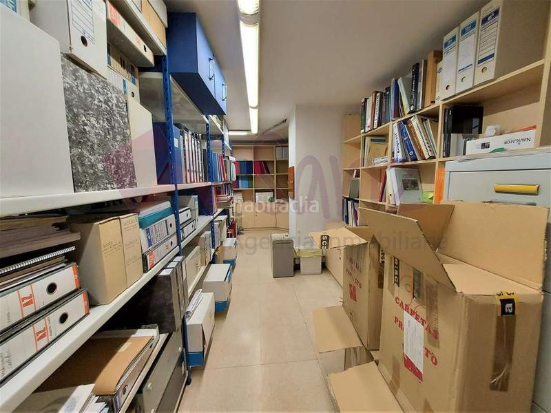 Foto df075927-a8a6-4d13-854e-676927ecc1e6. Rent office space with heating parking in Oeste Logroño