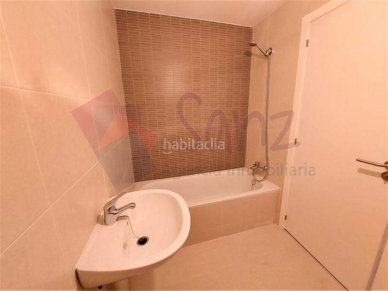 Foto c4966adf-ee07-46bf-b997-9cec3c9a90de. Pis amb calefacció aparcament piscina a La Cava - Fardachón Logroño