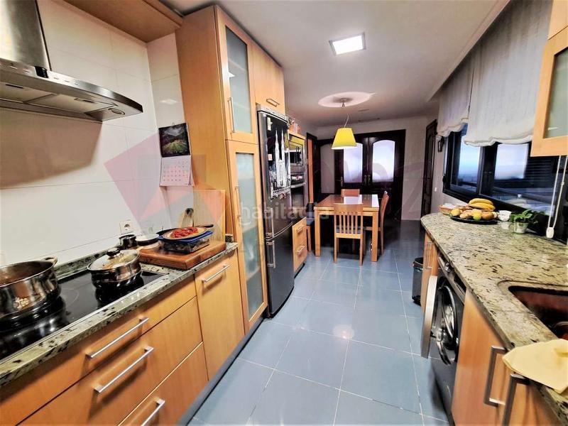 Foto ee2e7b8d-0416-4c45-bf84-d695acacfd82. Piso gran vivienda en las peatonales (calvo sotelo-juan xxiii) en Logroño