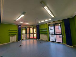 Appartement  N/a. Excelente vivienda de 4 dormitorios en el centro de nájera. gara