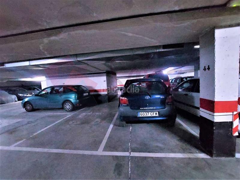 Foto f5bc843f-1903-43a3-ade8-5b3e6eb38c86. Car parking in Portillejo - Valdegastea Logroño