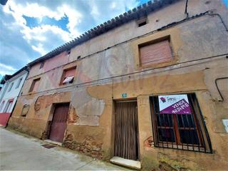 Casa  Calle blanca aráoz. Gran casa con jardín en el redal