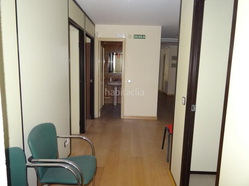 Foto e943d1d1-ff7e-4d28-a295-e527cd8b59c0. Bureau dans Gran Via Logroño