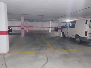 Aparcament cotxe a Calle tirso de molina 7. Tirso de molina, 7