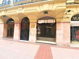 Location Local commercial à Gran Via. Local de 115 m2 en calvo sotelo, 14, zona peatonal, próximo al e