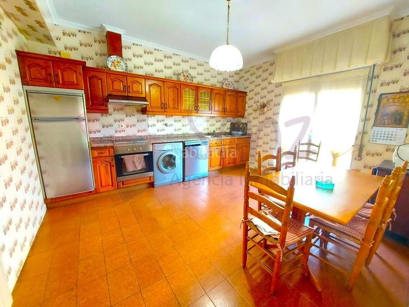 Foto 676e3adb-9545-4a16-bf15-ec4f492971e3. Casa gran casa enexcelente ubicación en Entrena