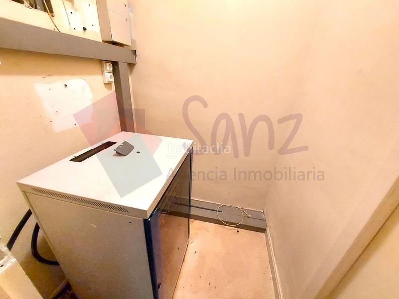 Foto 7adef701-9c1c-4956-a710-80b140ddf110. Rent office space with heating in Gran Via Logroño