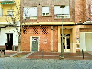 Location Local commercial à Calle maría teresa gil de gárate 25. M teresa gil de gárate