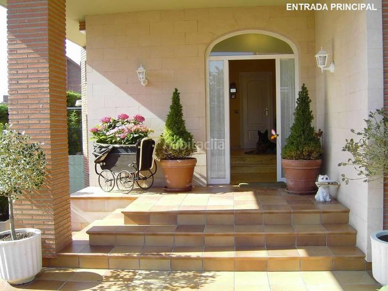 Foto 1b360b21-d889-4ee1-9f96-a80d75f798ad. Chalet con parcheggio piscina in Lardero