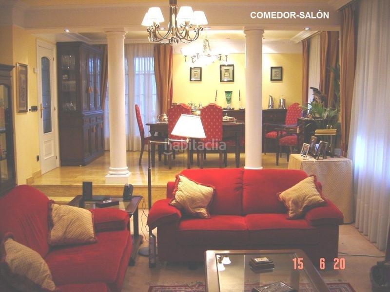 Foto 2537fb47-5c96-4e97-ab14-03bd88a63f28. Chalet con parcheggio piscina in Lardero