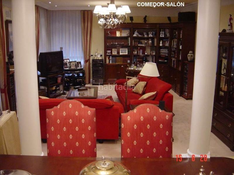 Foto 2bdd3692-cdce-4474-b35e-39cb3fcbf11a. Chalet con parcheggio piscina in Lardero