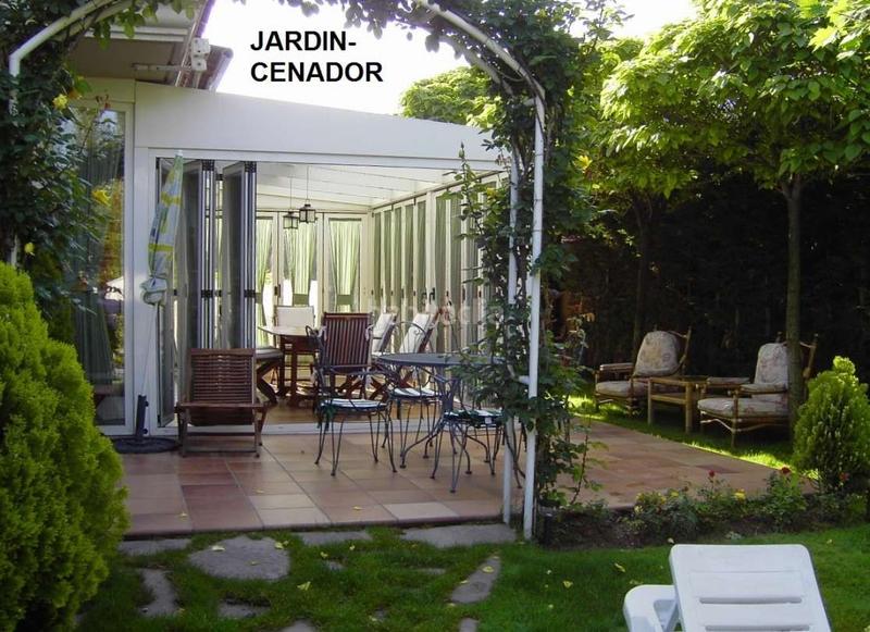 Foto a44c6242-7e71-4798-89bb-b409f02a16c6. Chalet con parcheggio piscina in Lardero
