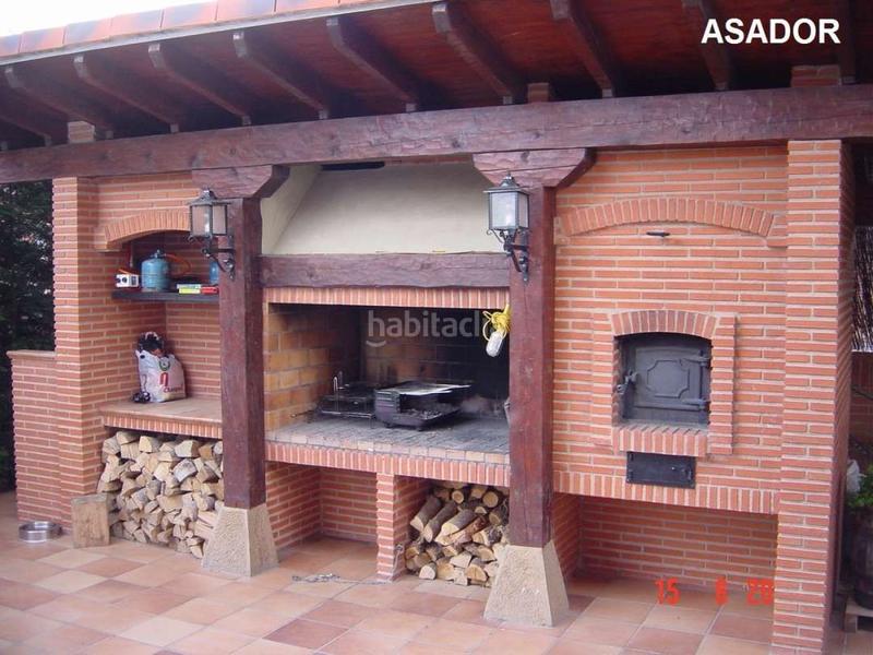 Foto c92903f0-fe28-4388-a0b5-d308622df07c. Chalet con parcheggio piscina in Lardero