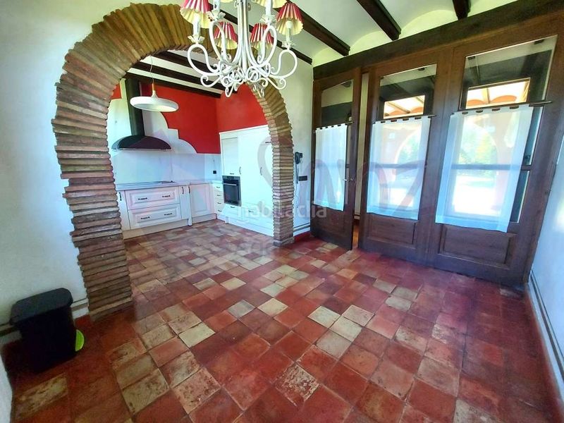 Foto 1a18b587-08ef-4b1d-837f-837616f3bcd9. Haus mit parking in Villamediana de Iregua