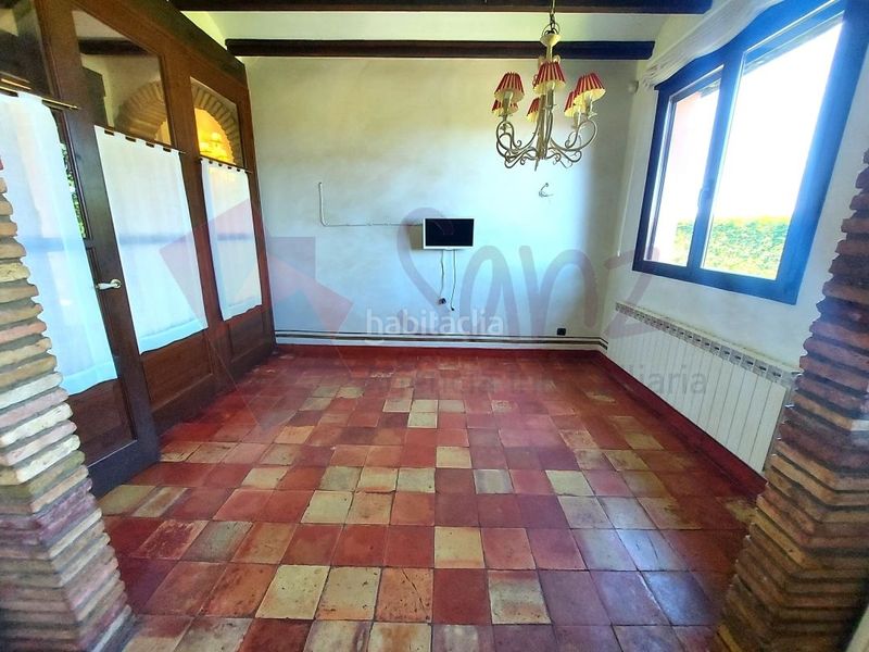 Foto 4162096b-0e6f-43aa-9a22-0d723b45e982. Haus mit parking in Villamediana de Iregua