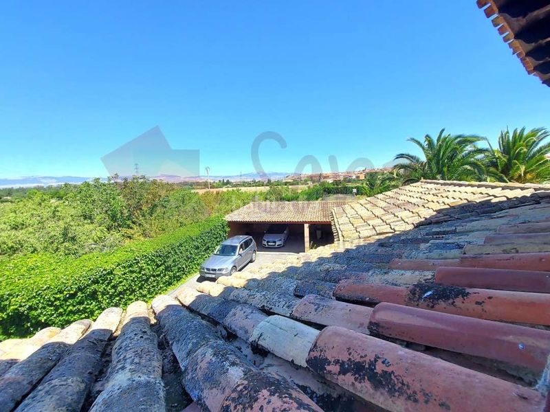 Foto 4d58bf8d-7dc3-4f3a-bae3-f1c0e4db6721. Haus mit parking in Villamediana de Iregua