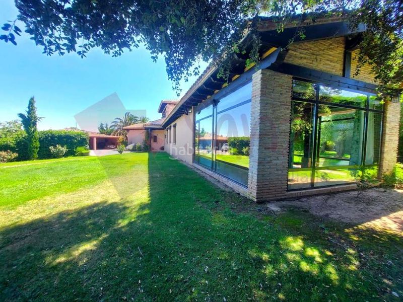 Foto aafbb253-bd4b-439b-954d-80b19df660cf. Haus mit parking in Villamediana de Iregua