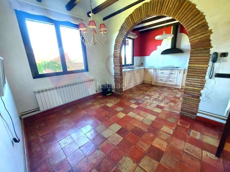Foto dba5915b-eb96-439f-95b9-5f87487eb23e. Haus mit parking in Villamediana de Iregua