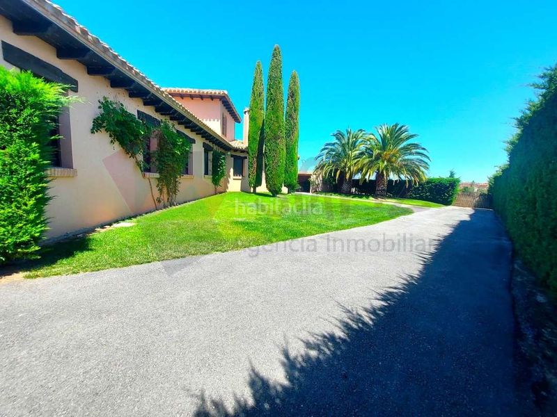 Foto fc7661b3-91c0-478e-b956-cb3b5e04f63d. Haus mit parking in Villamediana de Iregua