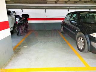 Parking coche  Plaza de la vendimia. Garaje en venta en plaza de la vendimia