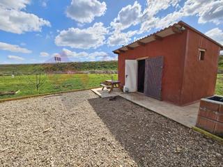 Propriété  Calle canicalejo. Finca de regadío en varea de 5.893 m2 con construcción